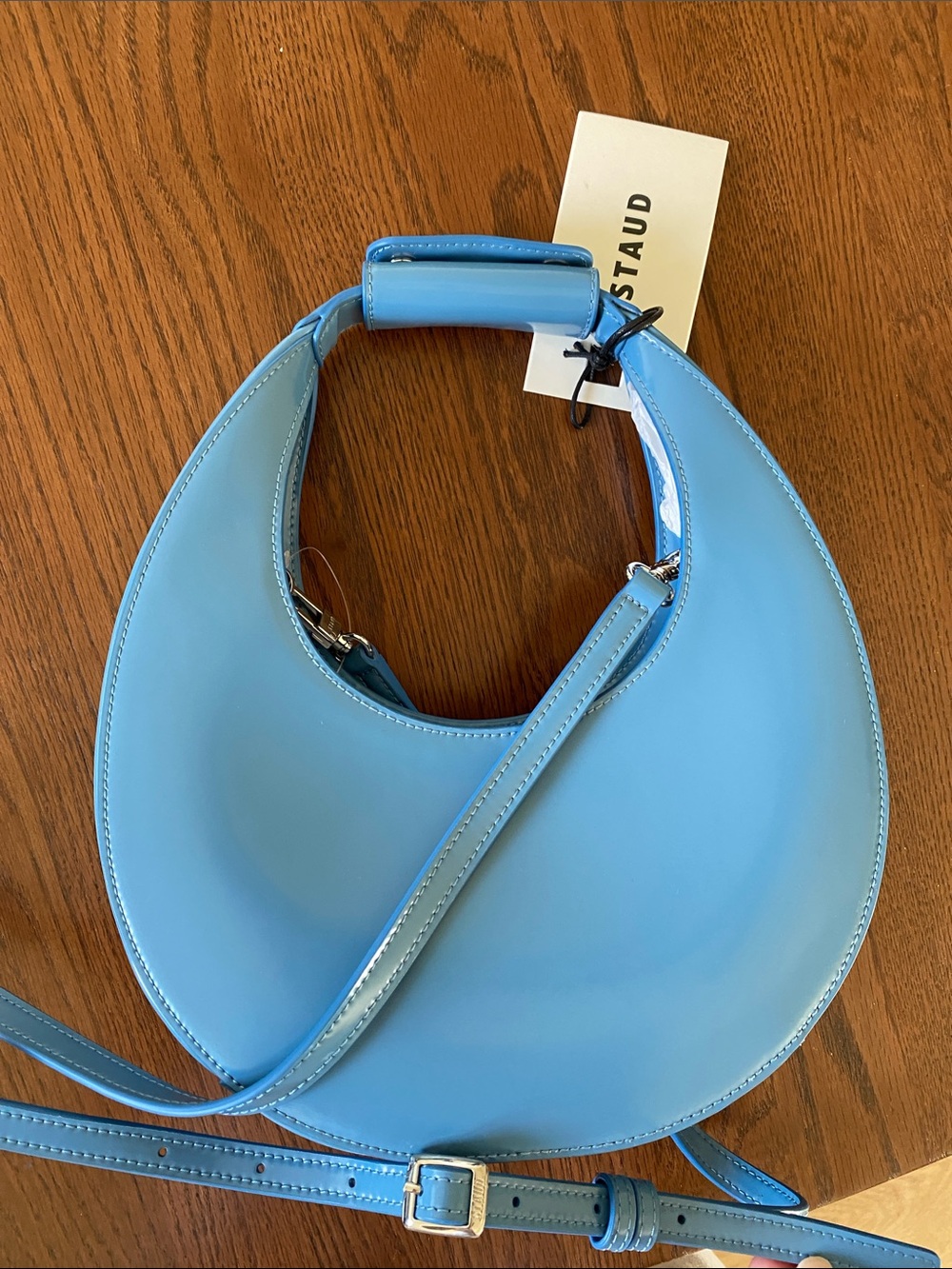 ๐ STAUD Moon in Azure leather bag